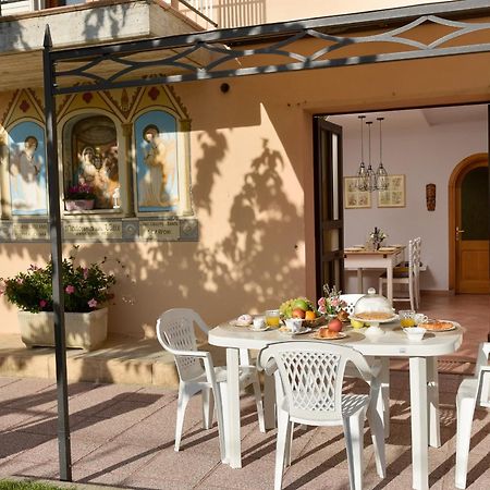 Villa Scarponi Asís Exterior foto